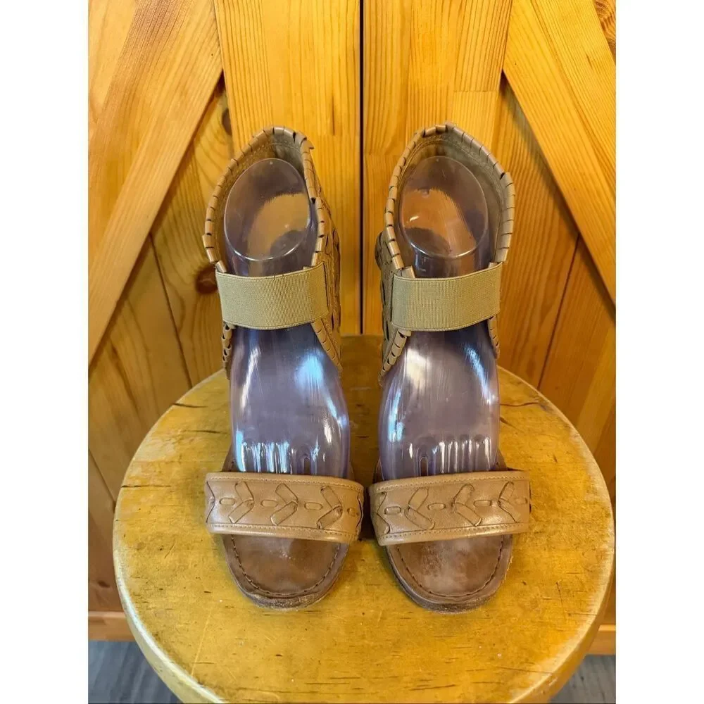 Tory Burch woven leather heels Light Brown Size 10.5M Ankle Cuff Elastic